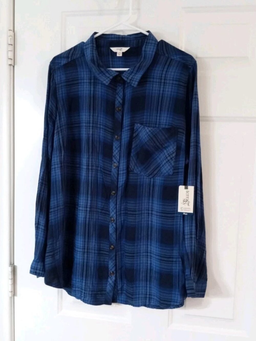 Terra & Sky Womens Plus Size 2X (20W-22W) Blue Plaid Woven Button Up Shirt NWT